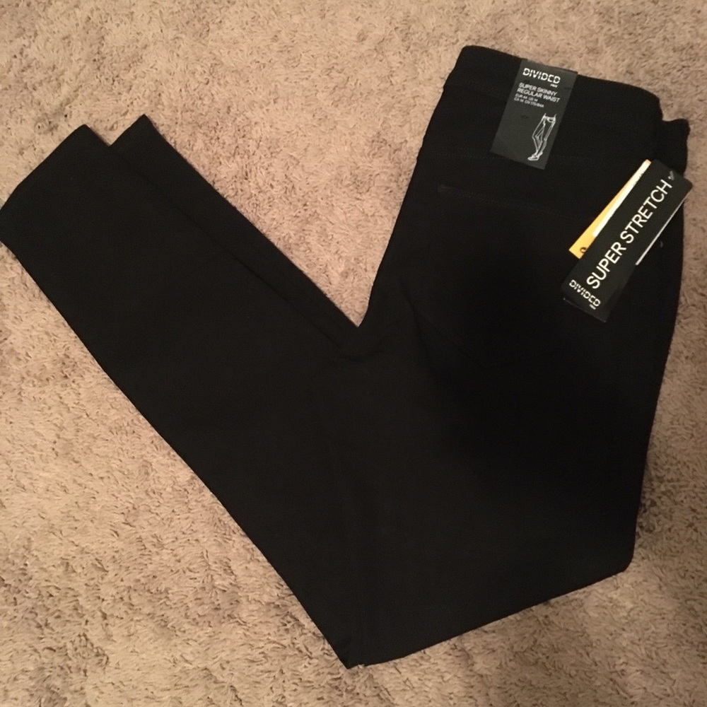 🆕 H&M Super Stretch Jeans - NWT